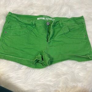 Mossimo supply co size 15 green shirts. 2in inseam.